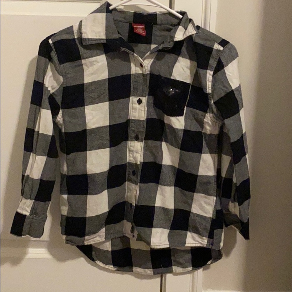 Black&white button down shirt